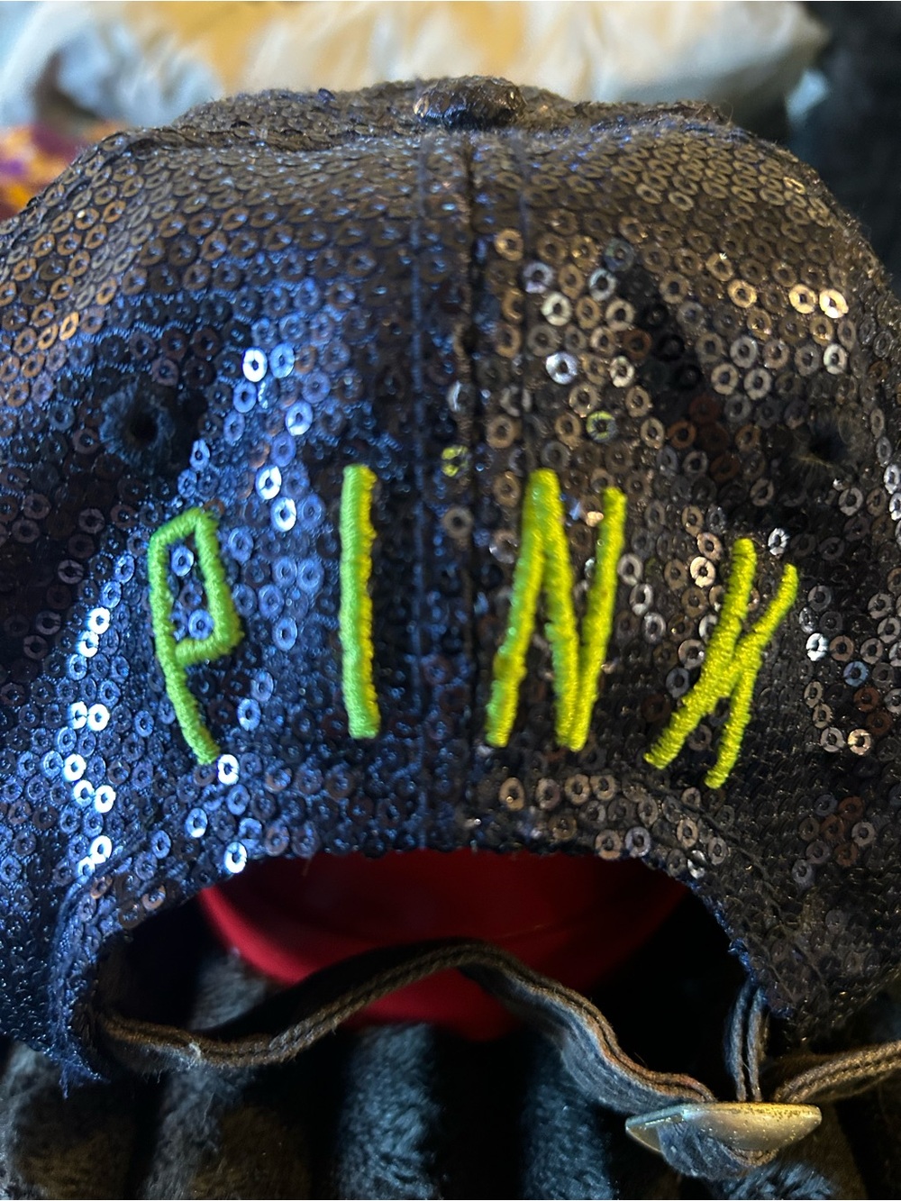 New Era Black Women’s Cap Interior Label
